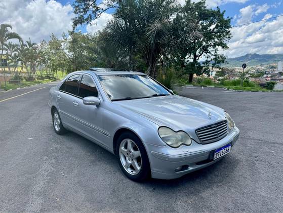 MERCEDES-BENZ C 320 3.2 ELEGANCE V6 GASOLINA 4P AUTOMÁTICO